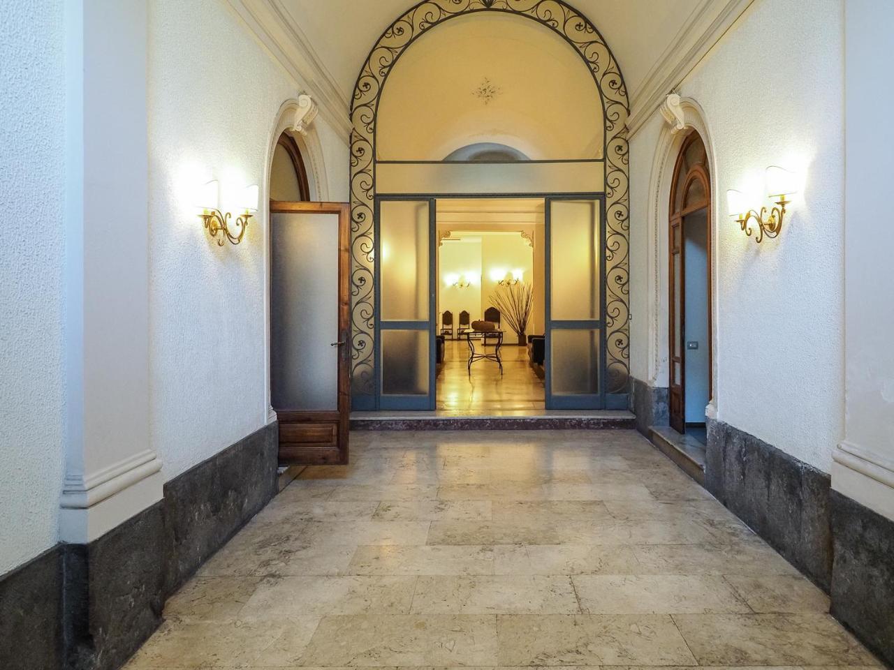 Appartamenti Villa Bellini คาตาเนีย ภายนอก รูปภาพ