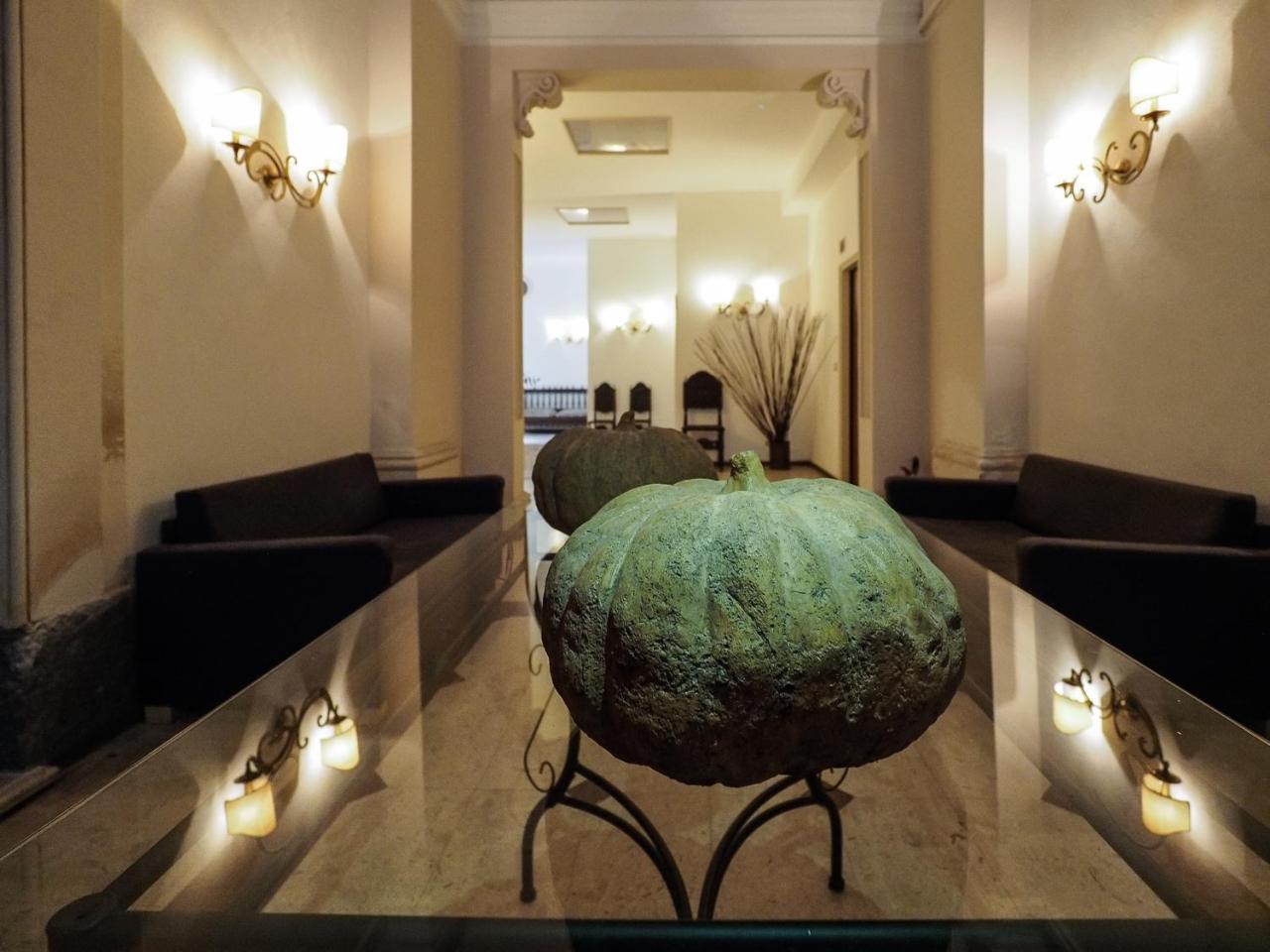 Appartamenti Villa Bellini คาตาเนีย ภายนอก รูปภาพ