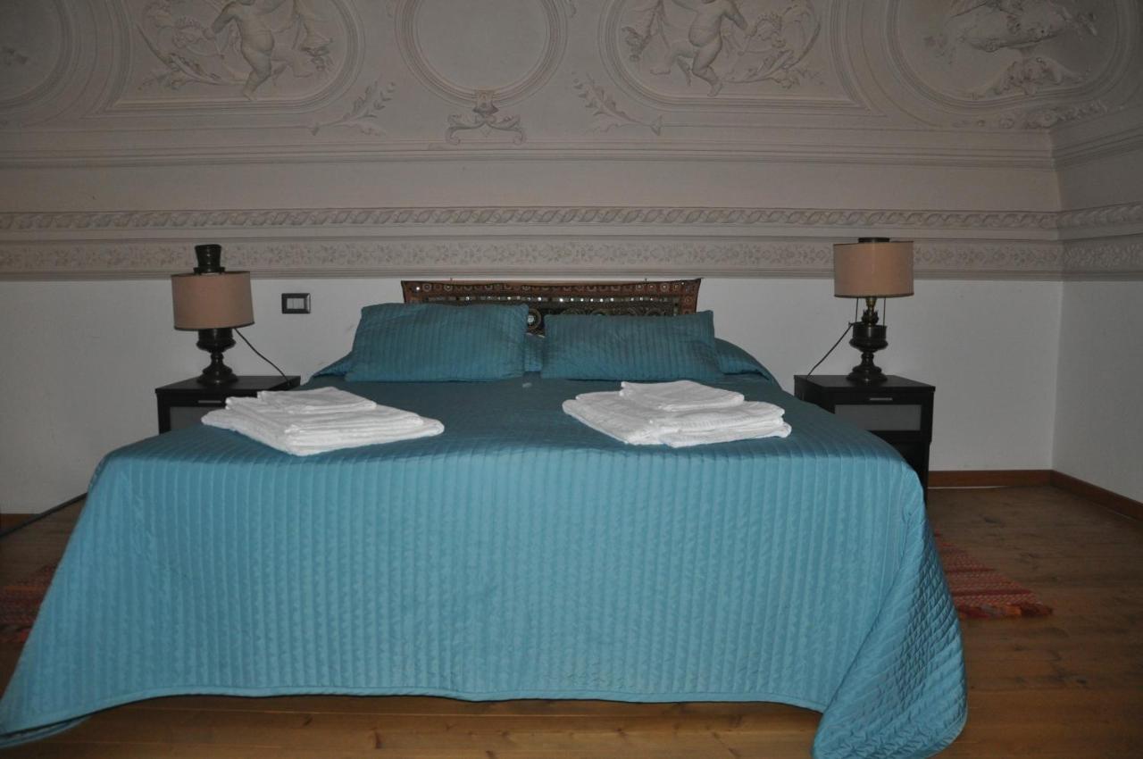 Appartamenti Villa Bellini คาตาเนีย ภายนอก รูปภาพ